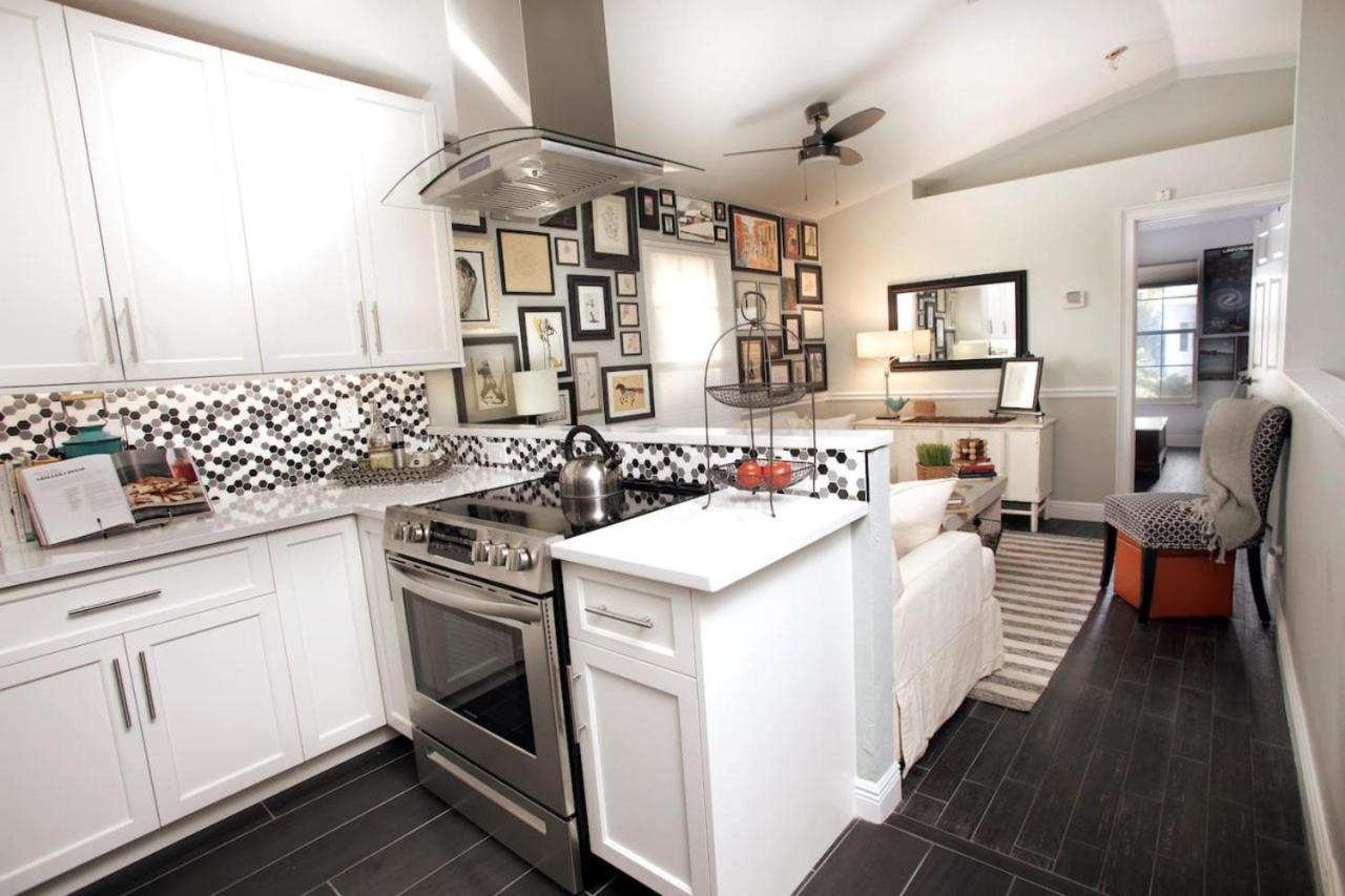 Modern Loft Just Minutes To
