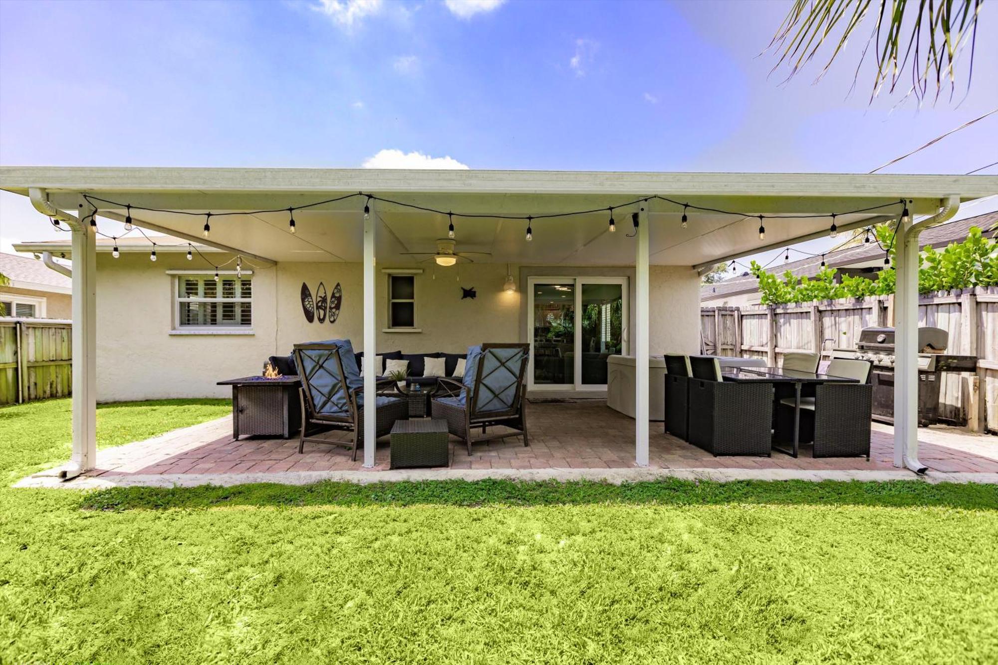 Amazing With Hot Tub Jacuzzi, Bbq, Pool Table - 1 Mile To Beach! Holiday home *
