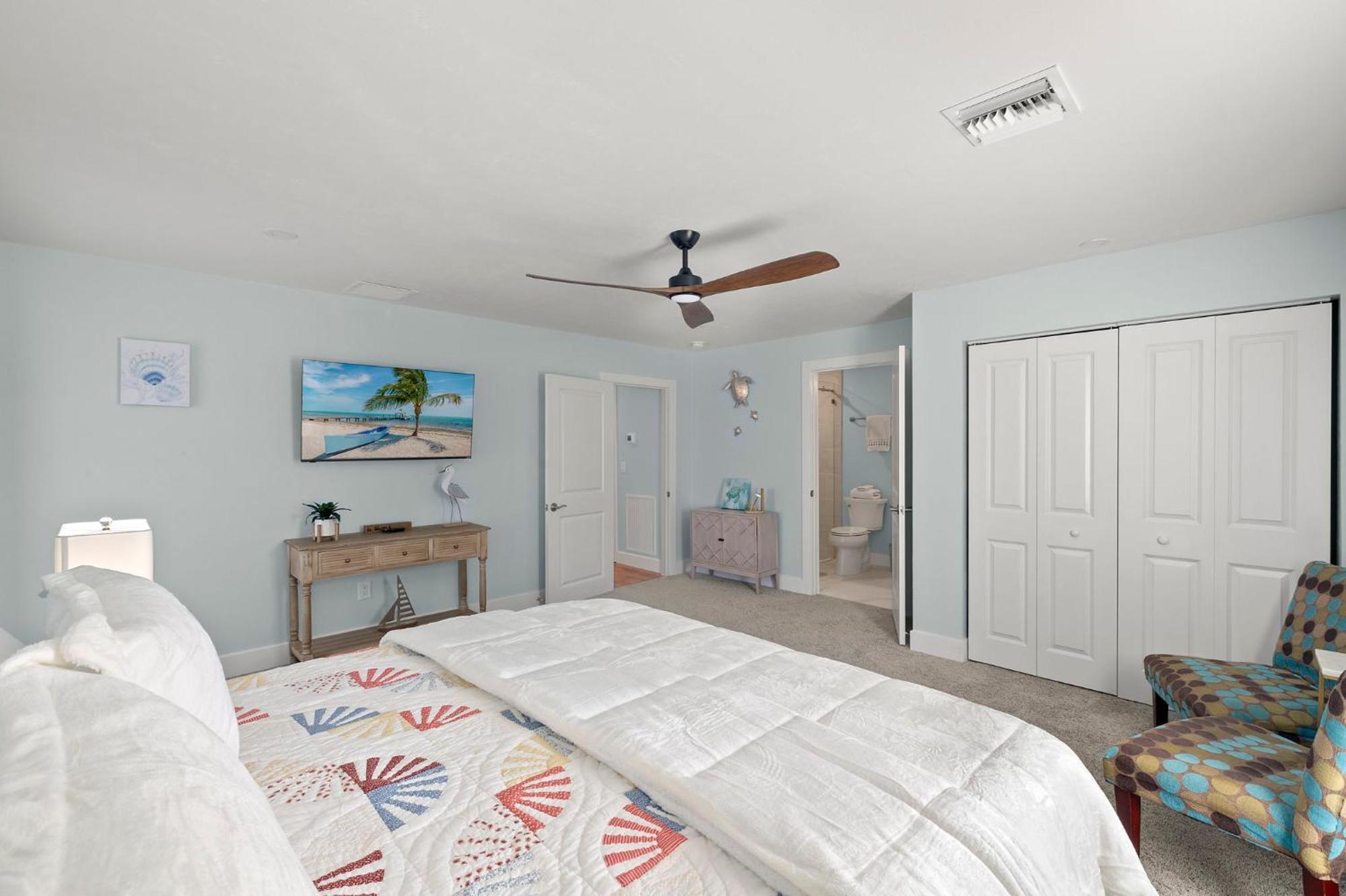 2 Bed 2 Bath Modern * Naples