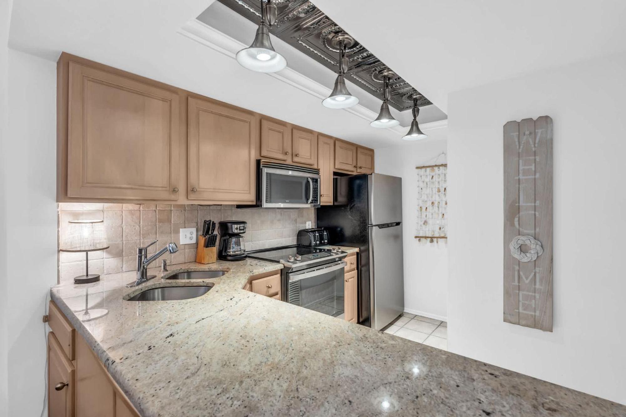 First Floor Walk Out With View * Naples