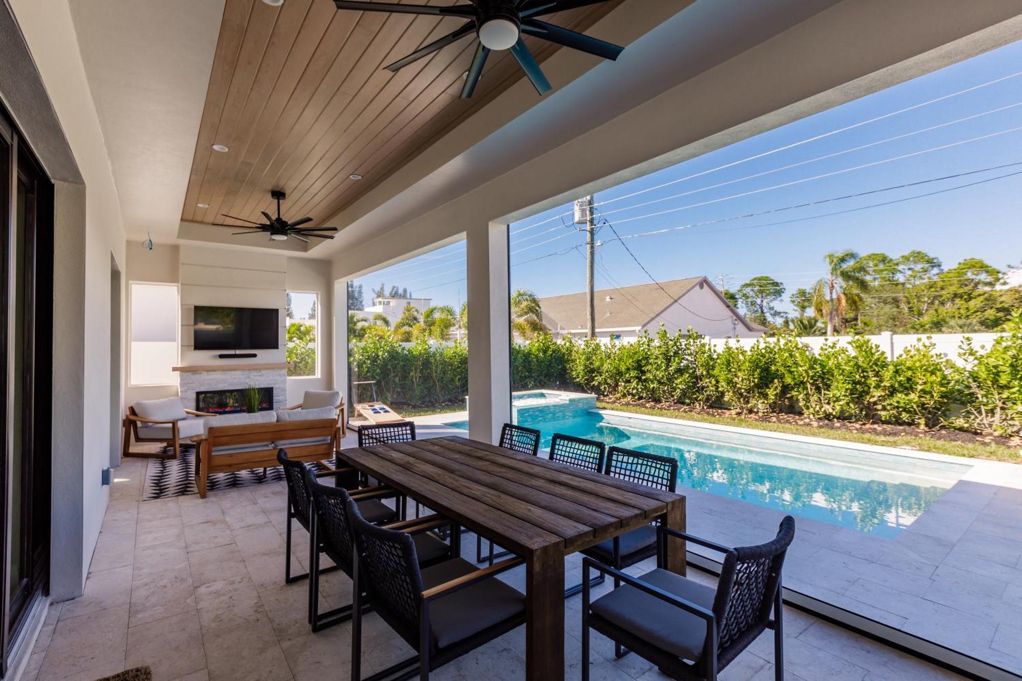 Luxe Coastal Getaway Vanderbilt *