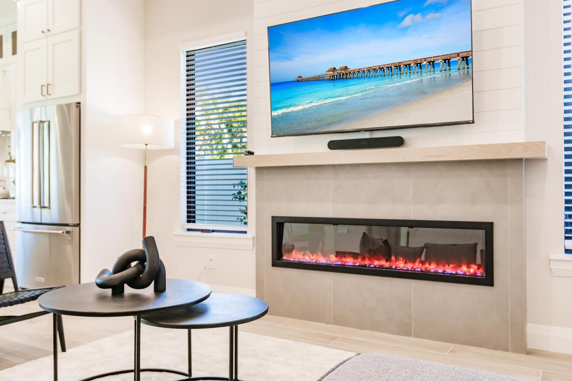 Luxe Coastal Getaway Vanderbilt Holiday home *