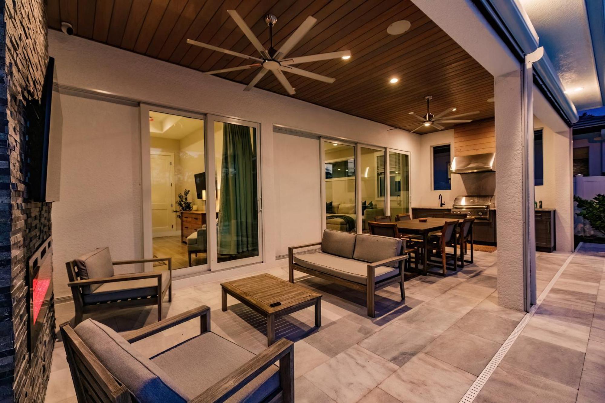 Holiday home Modern Luxury Coastal Bikinis & Martinis Naples