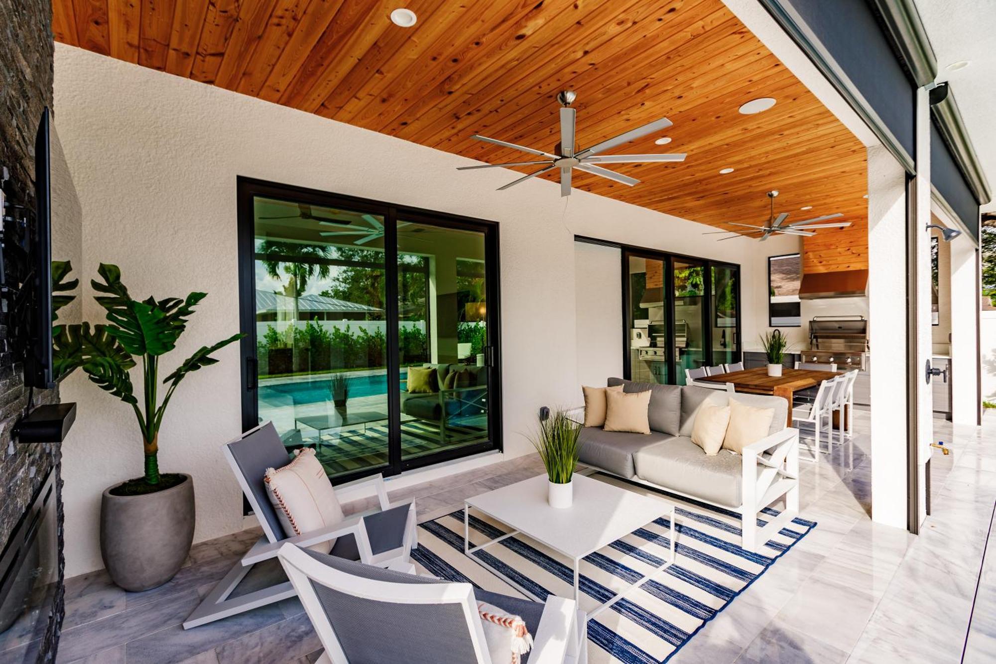 Coastal Elegance Dual Master Bedroom Retreat 3-3 Holiday home Naples