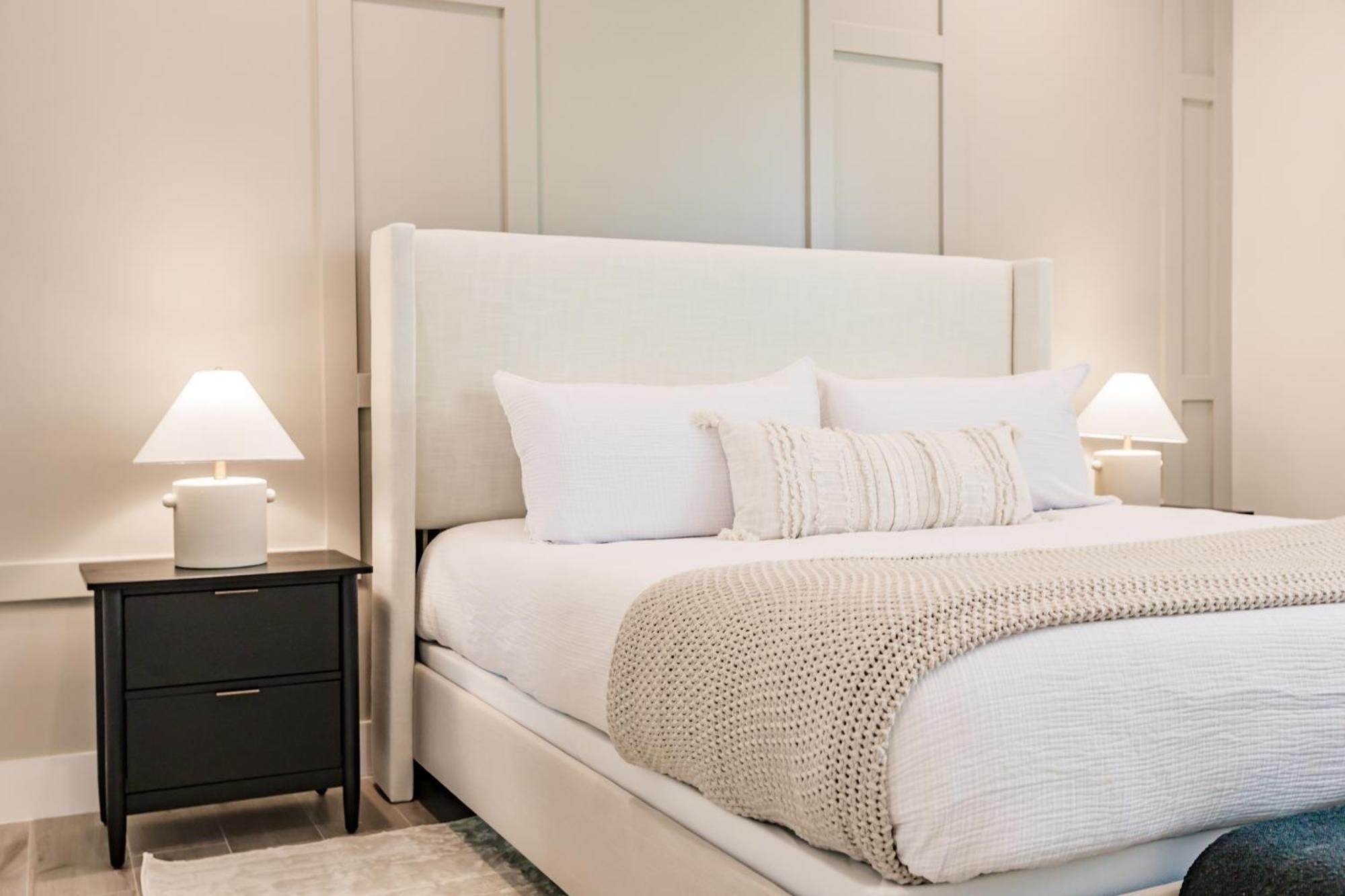 Holiday home Coastal Elegance Dual Master Bedroom Retreat 3-3