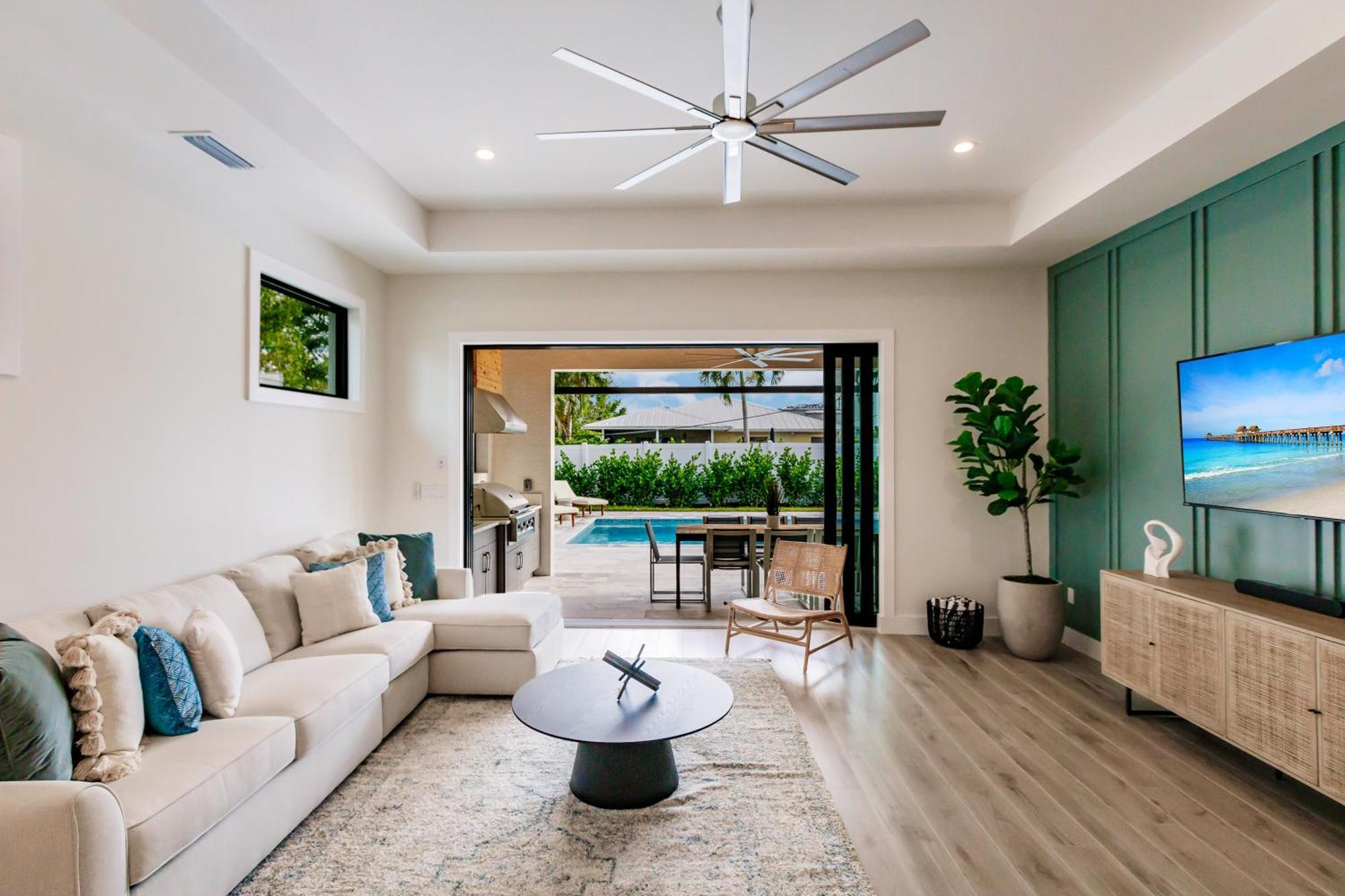 Coastal Elegance Dual Master Bedroom Retreat 3-3