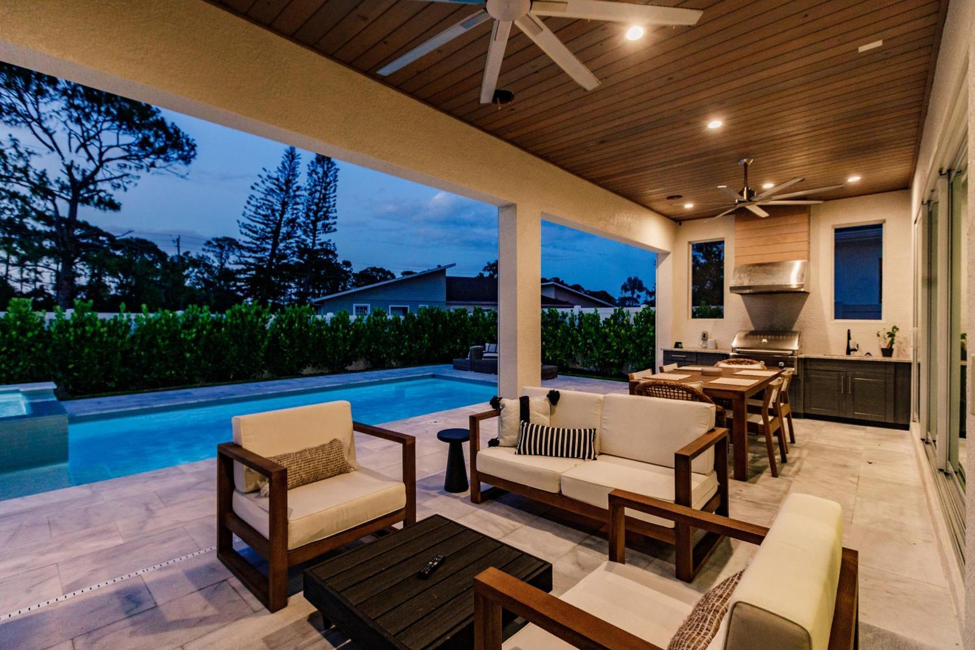 Mimosa Manor 4-4 Luxury Near Vanderbilt Holiday home Naples