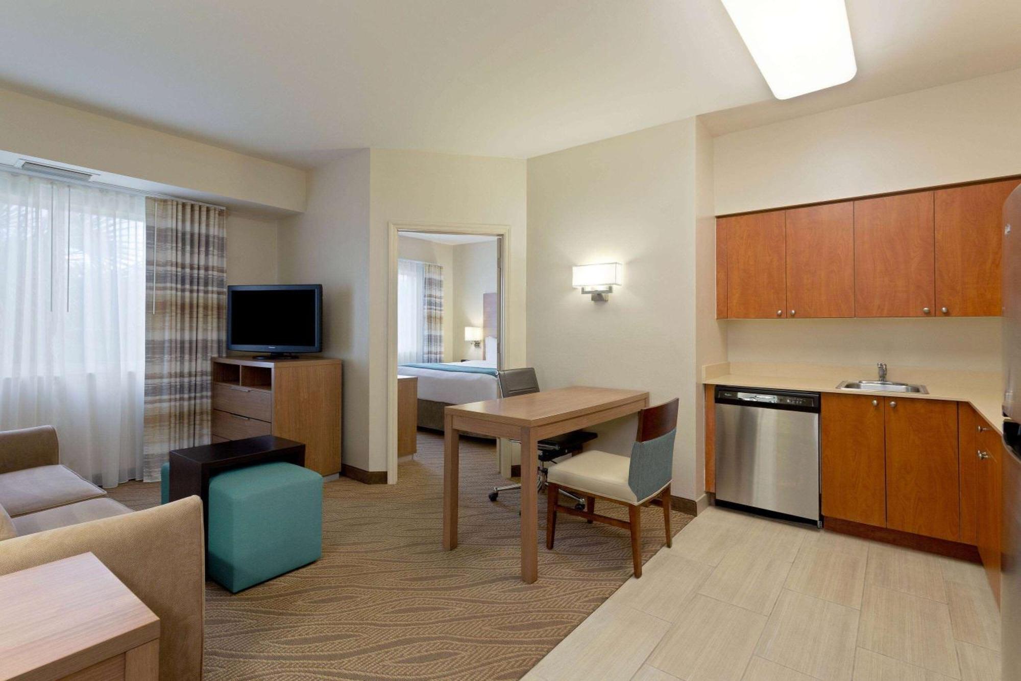 Hawthorn Extended By Wyndham Naples Hotel 3*