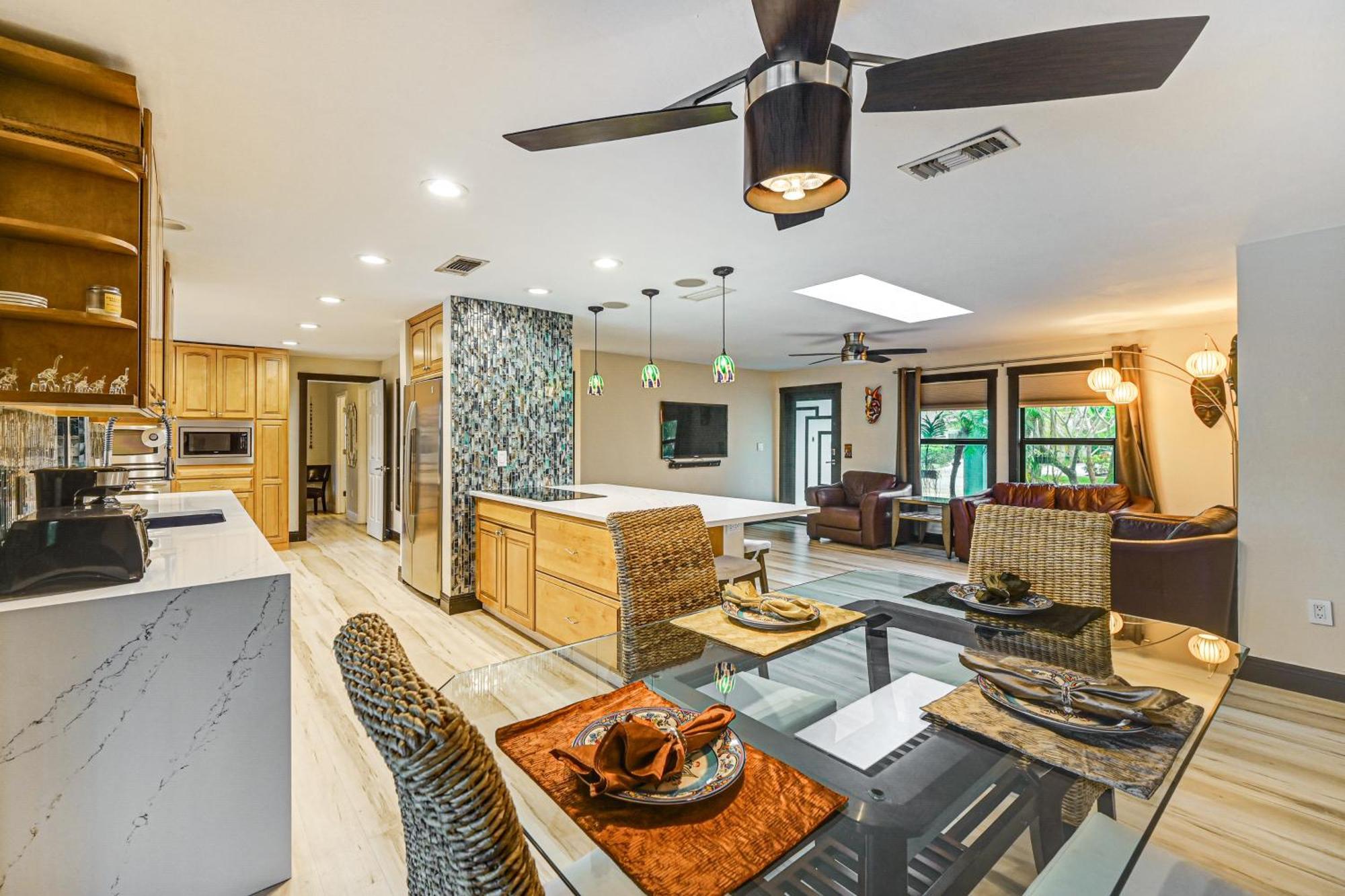 With Outdoor Kitchen And Private Pool! Naples