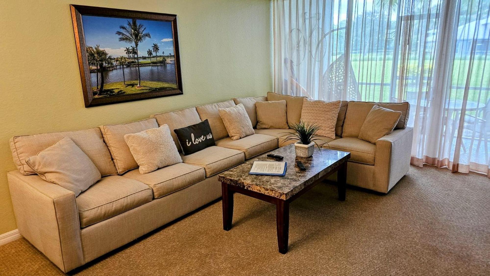 Greenlinks Luxury At Lely Golf - 3 Bedrooms
