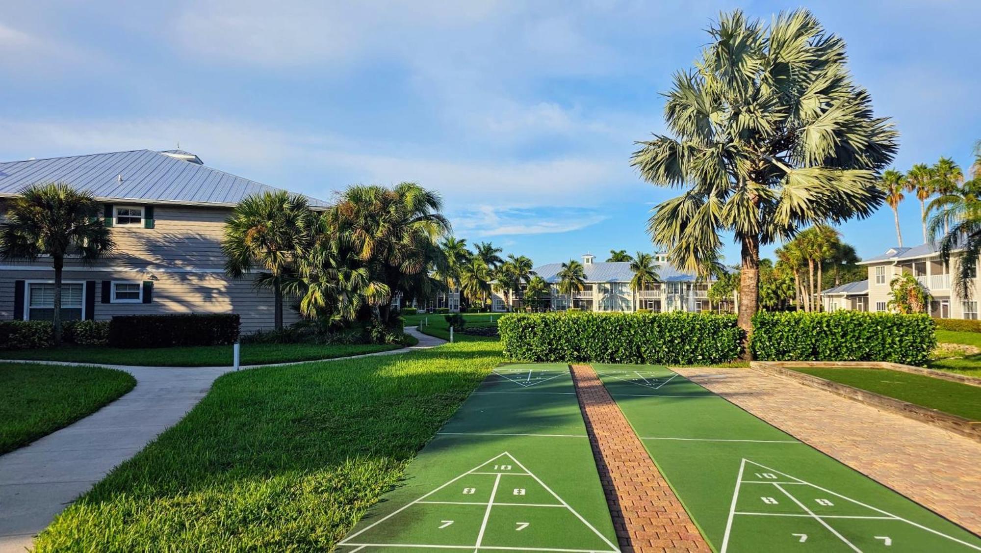 Greenlinks Luxury At Lely Golf - 3 Bedrooms * Naples