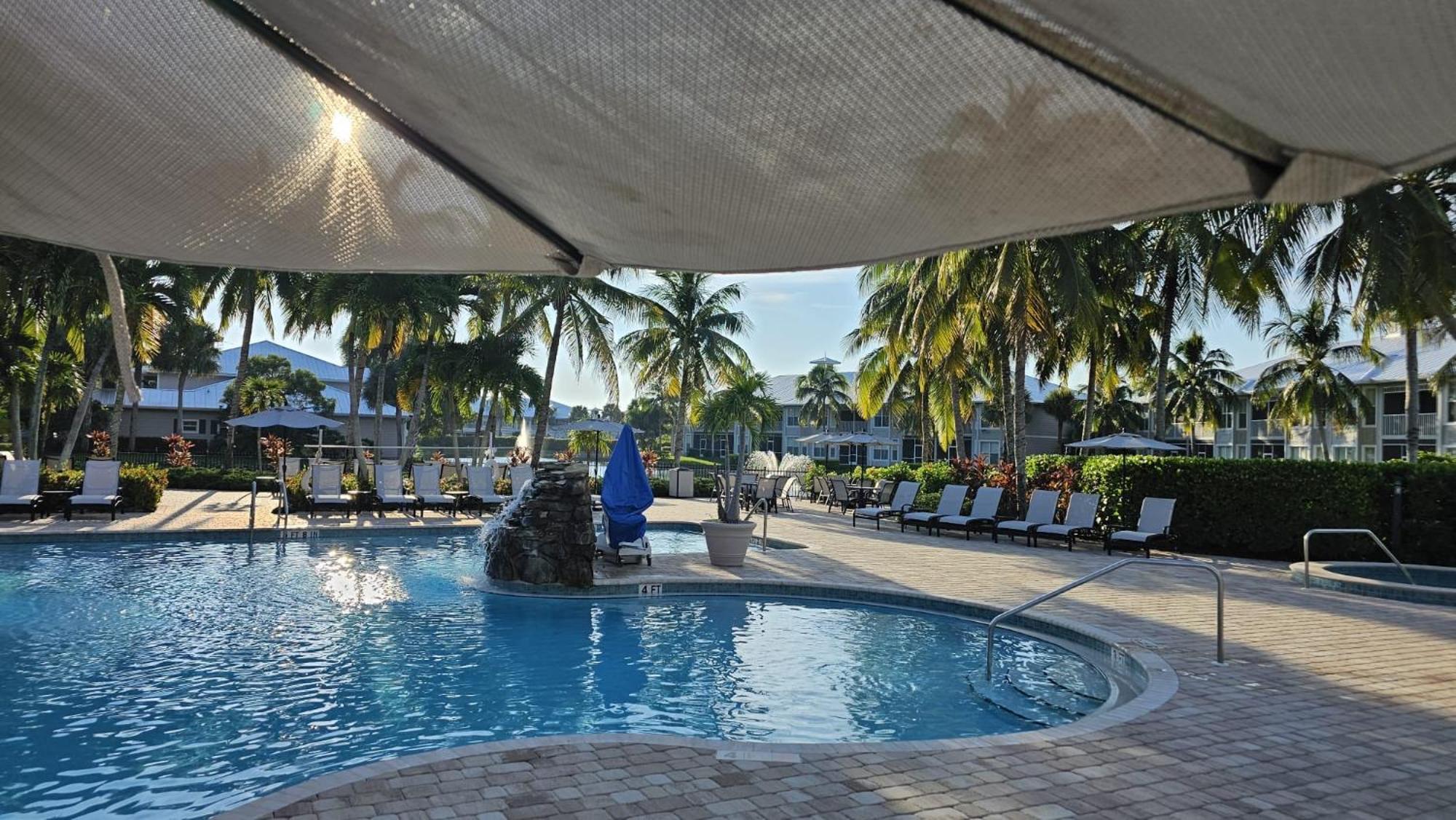 Greenlinks Luxury At Lely Golf - 3 Bedrooms
