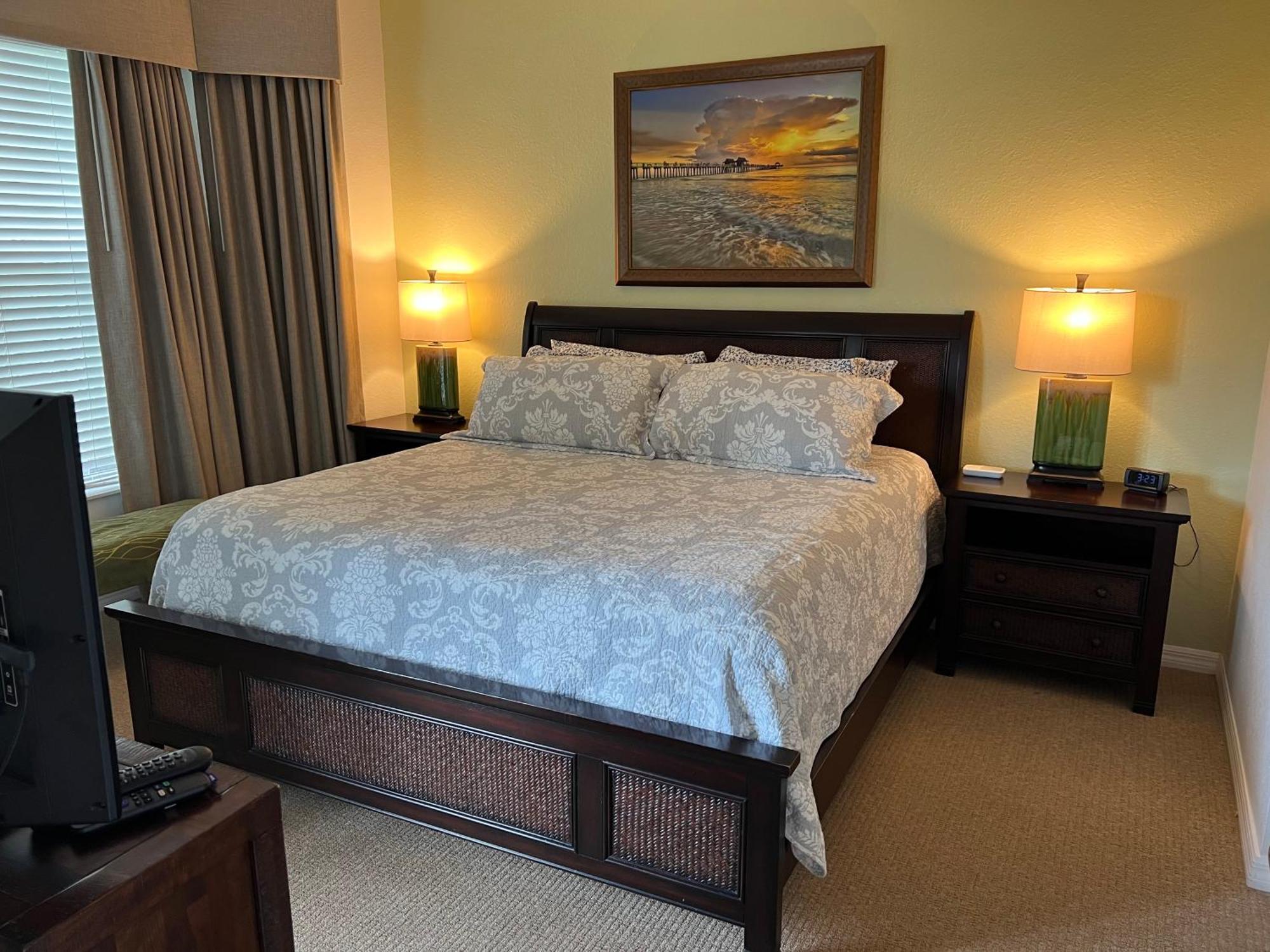 Greenlinks Luxury At Lely Golf - 3 Bedrooms Holiday home *
