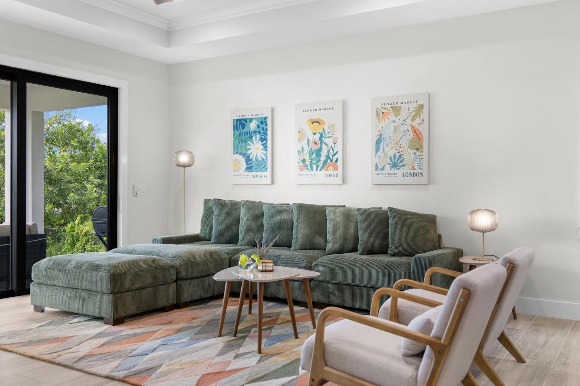 Villa Stunning Escape Near And Pickleball Courts *