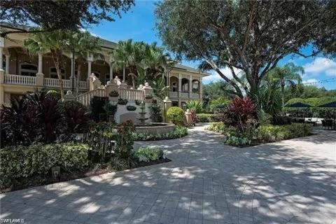 2 Bedroom First Floor Tennis, Bocce Pickleball And Championships Holiday home Naples
