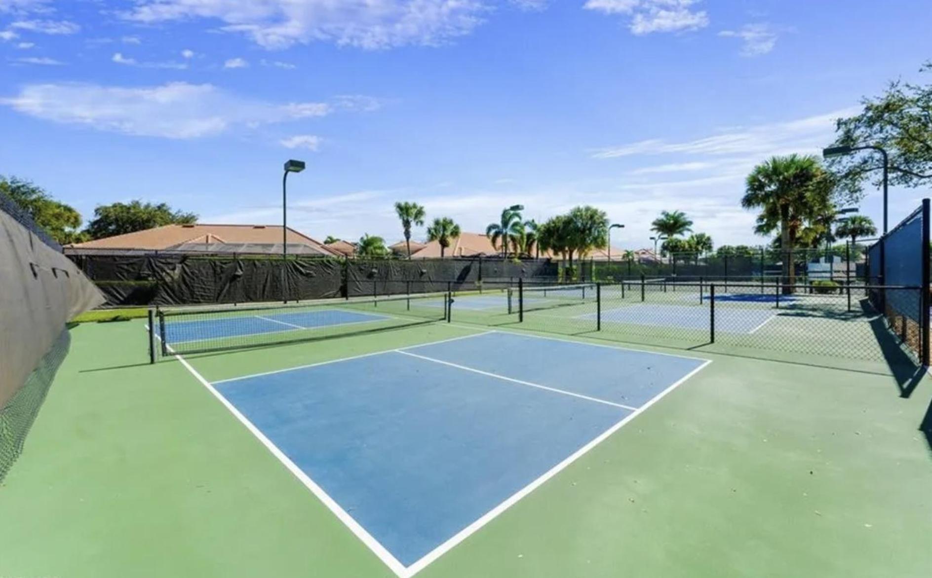 Holiday home 2 Bedroom First Floor Tennis, Bocce Pickleball And Championships *
