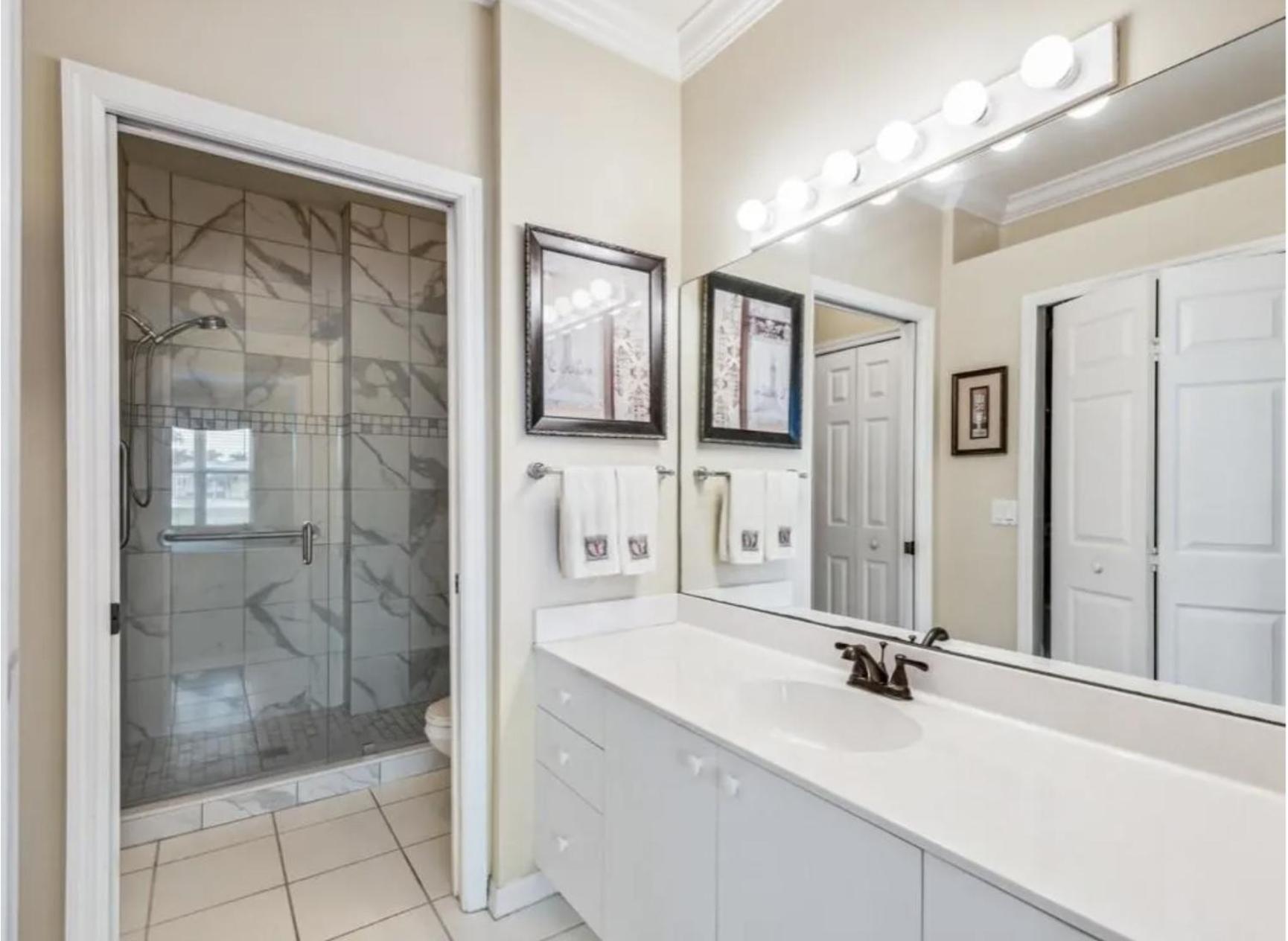 2 Bedroom First Floor Tennis, Bocce Pickleball And Championships Naples