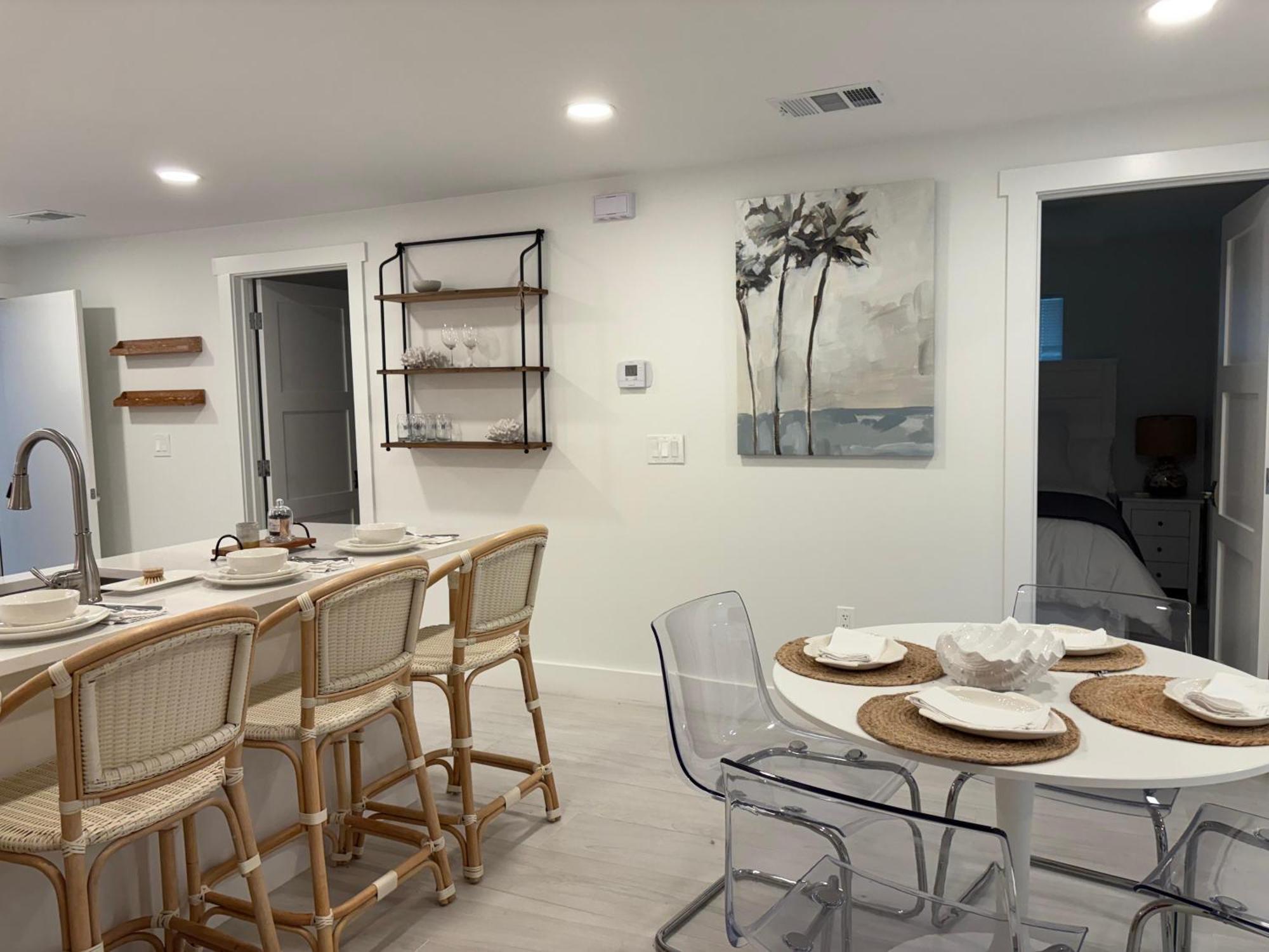 Holiday home 102nd Ave. 5 Bedroom 4 Bath Salt Water Pool Private Yard Walk To Mercato_pickleball Championships
