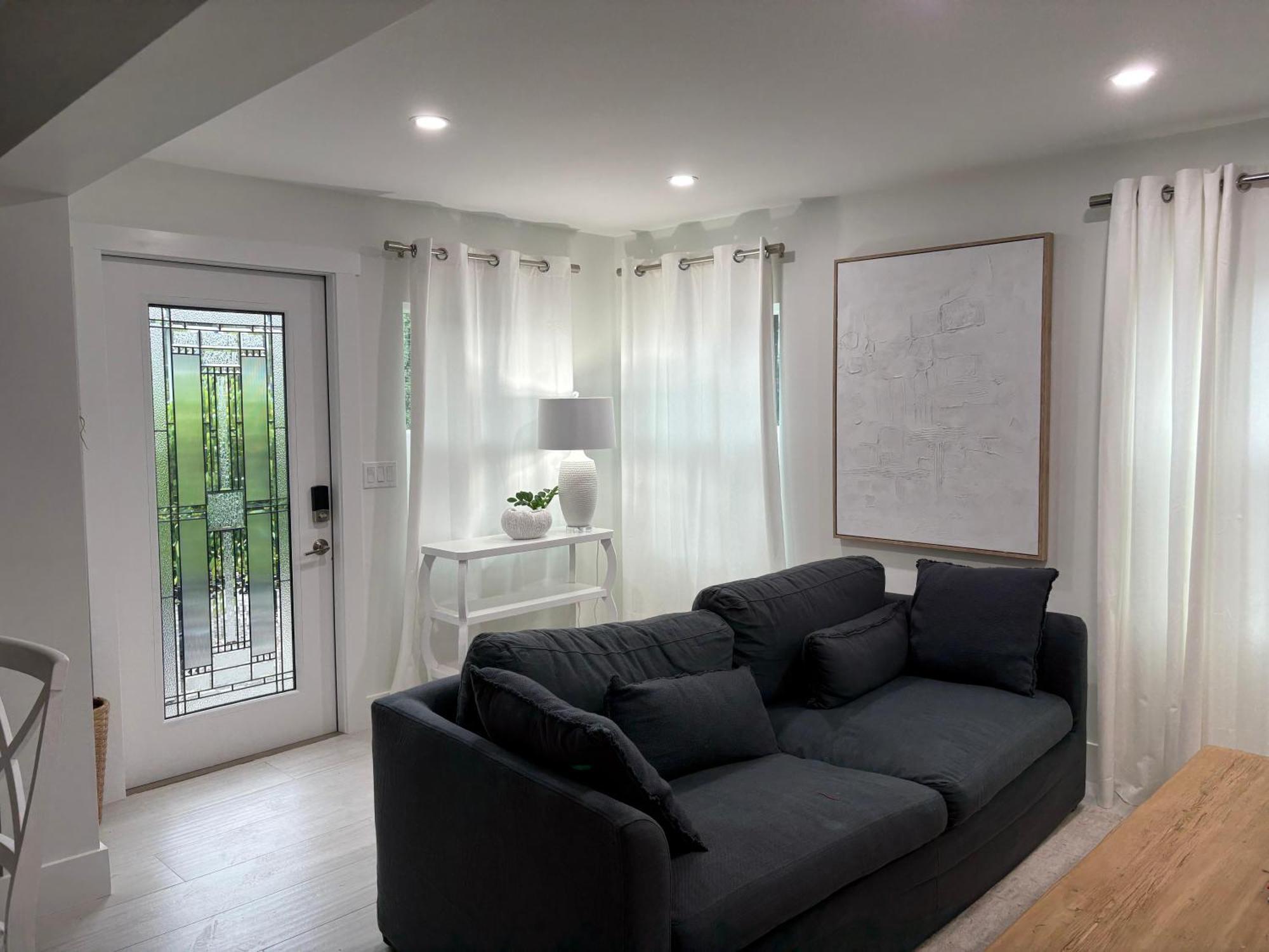 102nd Ave. 5 Bedroom 4 Bath Salt Water Pool Private Yard Walk To Mercato_pickleball Championships Holiday home *