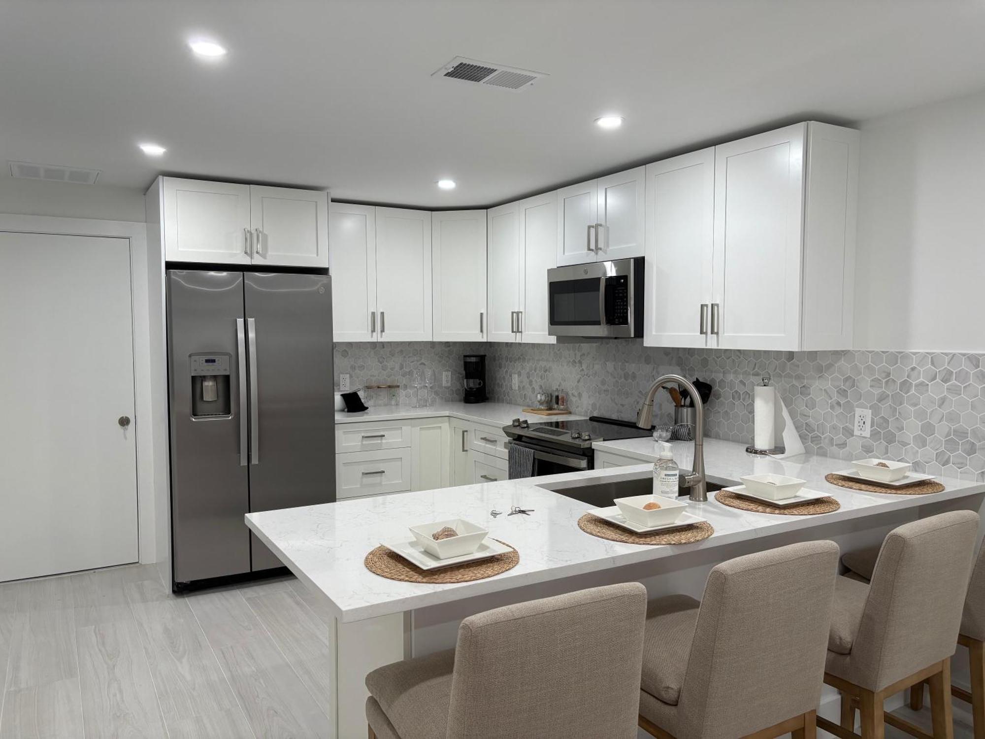 102nd Ave N 2 Bedroom 2 Bath Unit 1 Park Walk To Mercato_pickleball Championships Holiday home