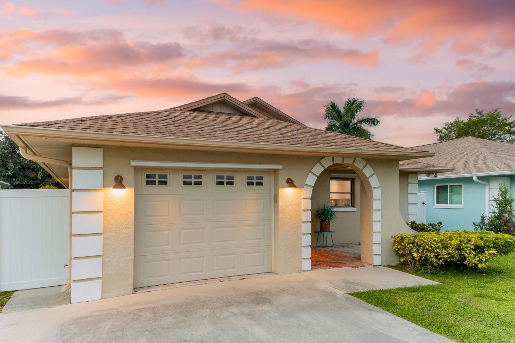 Private Pool Sunroom Escape At Manatee