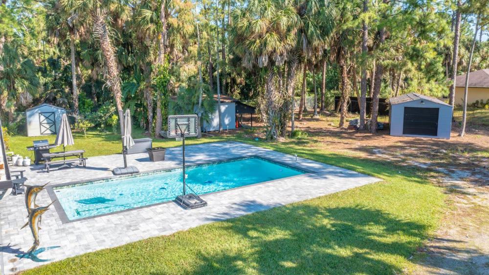 Holiday home Beautiful In With Huge Private Pool