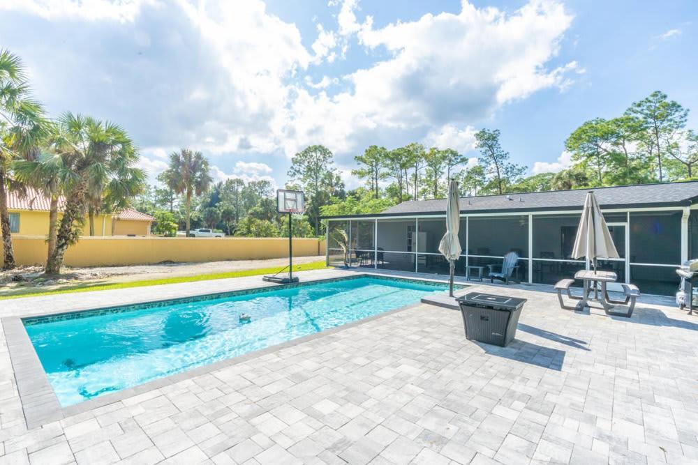 Holiday home Beautiful In With Huge Private Pool *