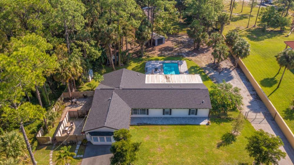 Holiday home Beautiful In With Huge Private Pool