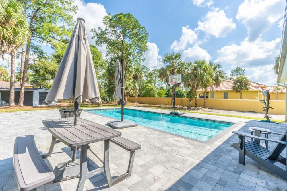 Holiday home Beautiful In With Huge Private Pool *