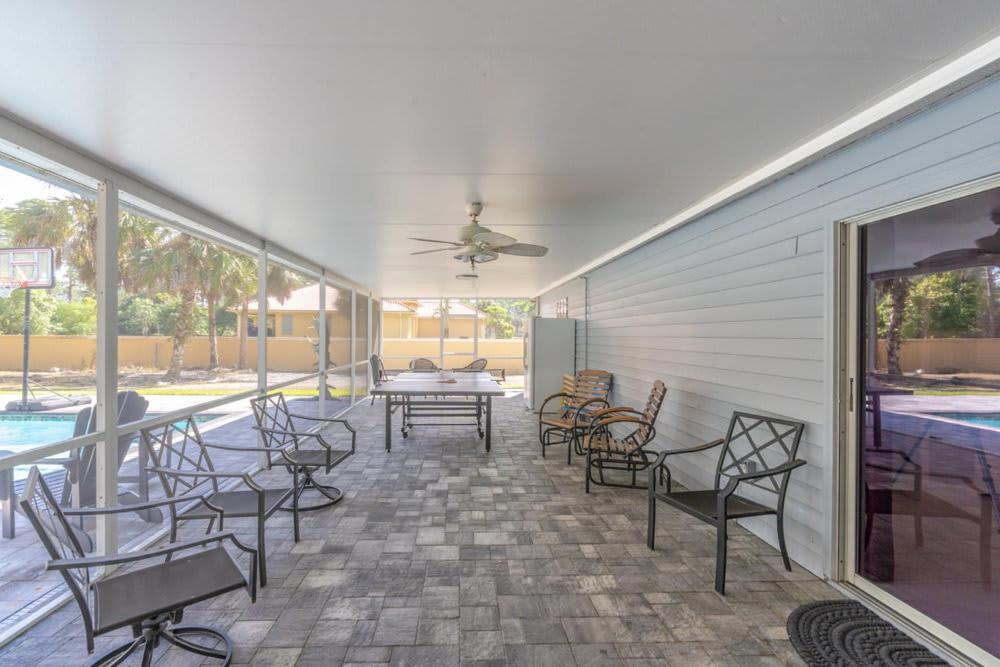 Beautiful In With Huge Private Pool * Naples
