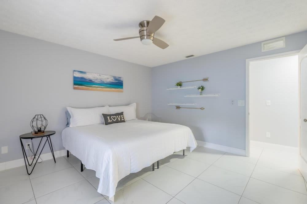 Beautiful In With Huge Private Pool *