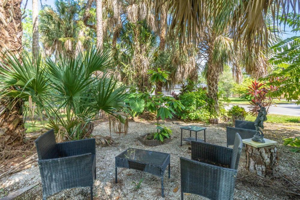 Beautiful In With Huge Private Pool Holiday home