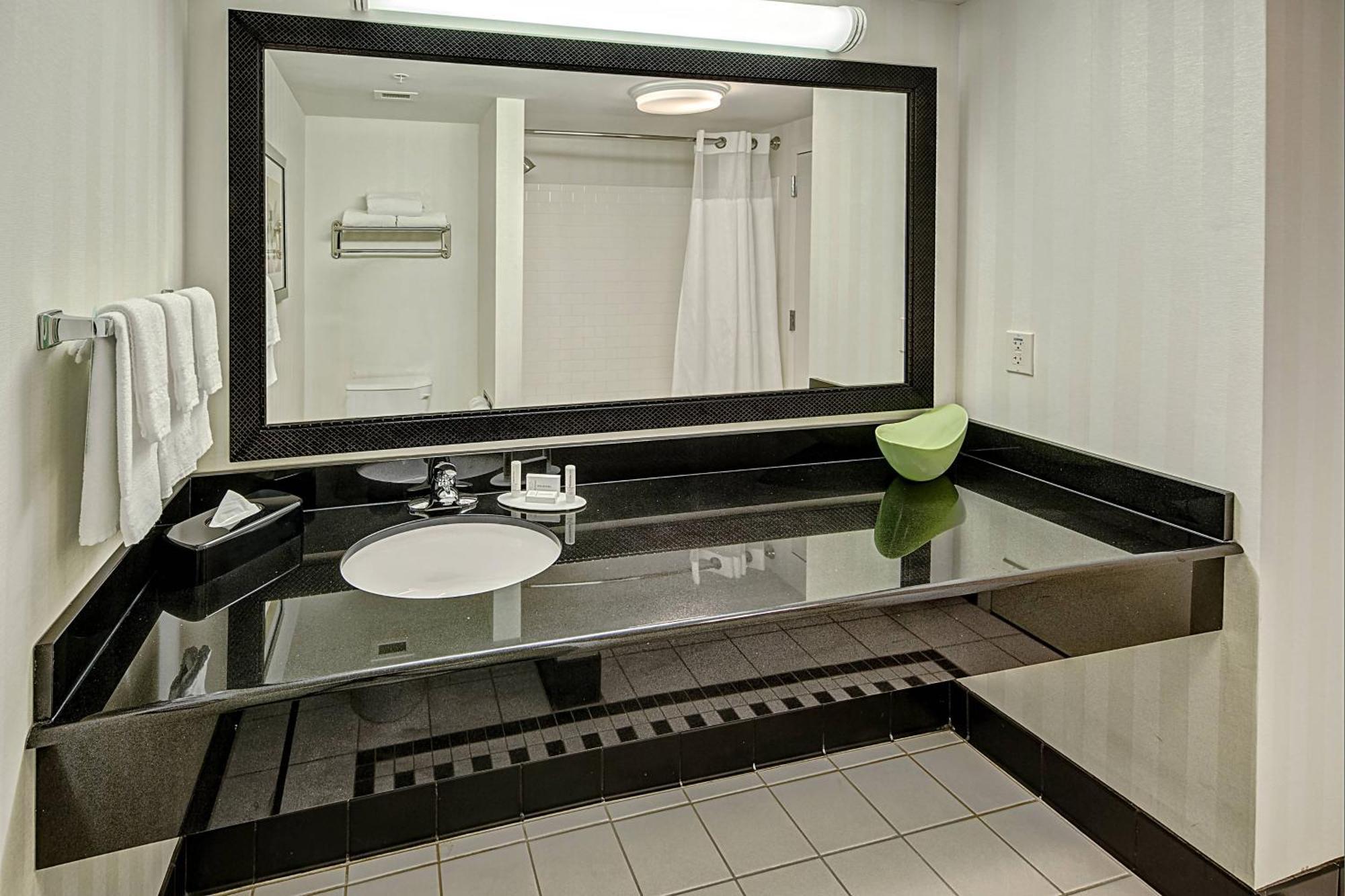 Fairfield And By Marriott Hotel 3*
