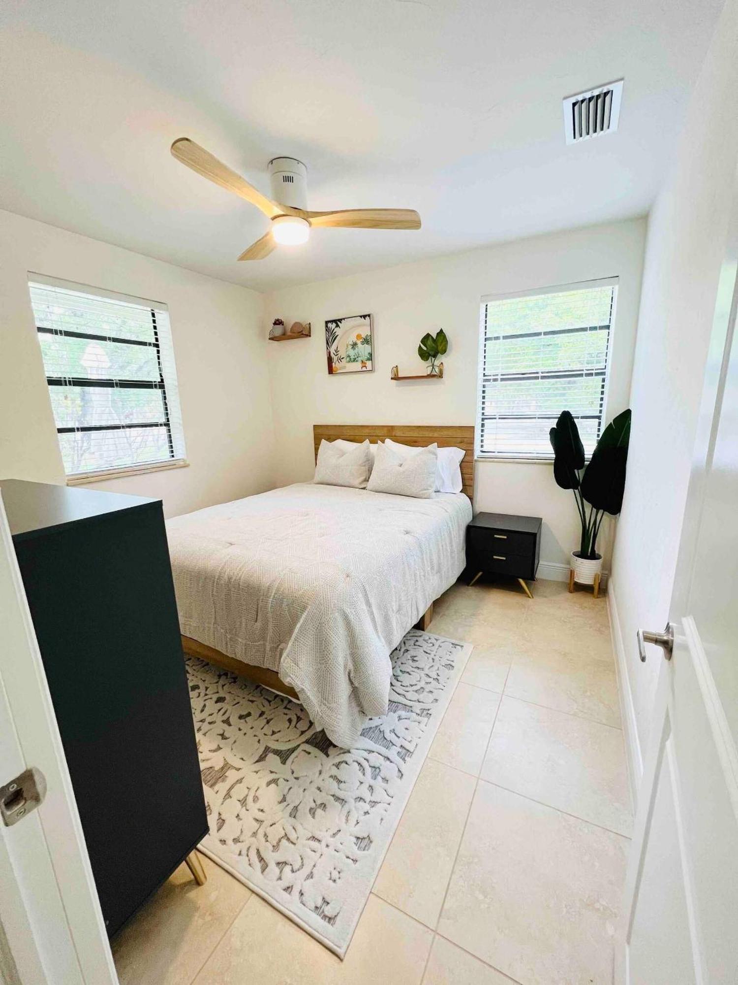 Holiday home Park With Garage - 1 Mile To