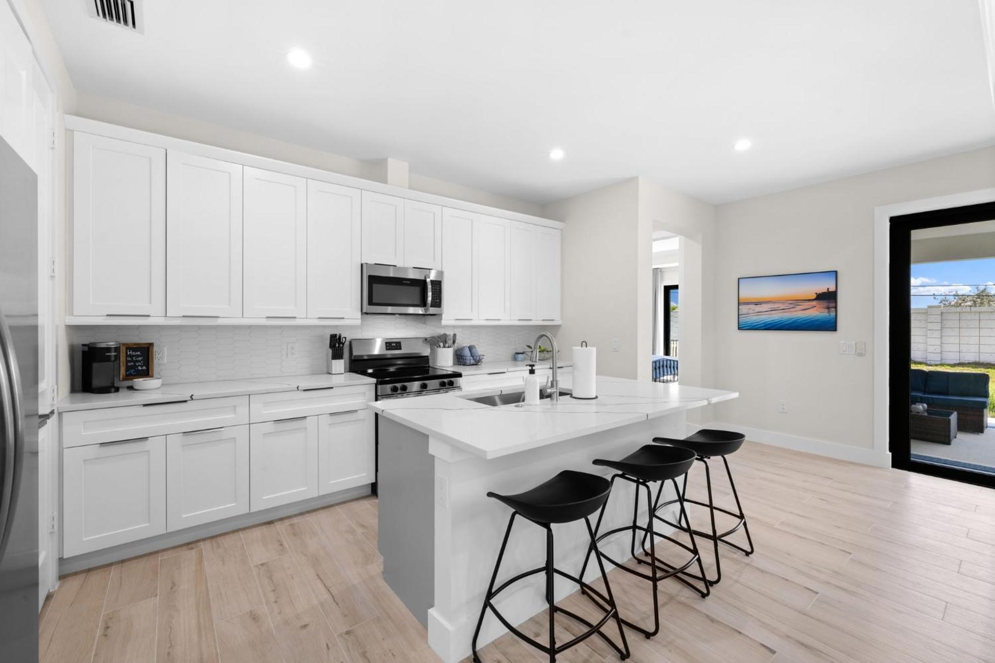 Colorful Retreat Near And Pickleball Courts *