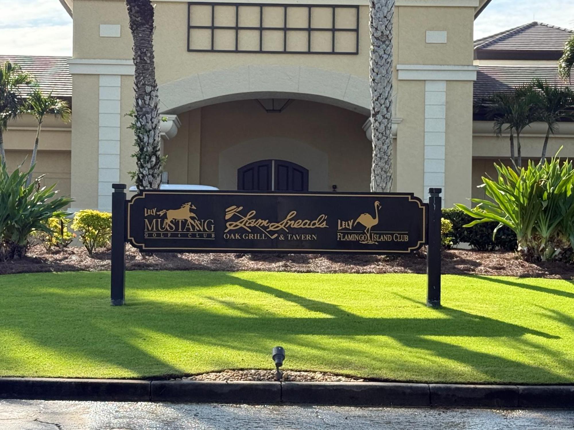 Spacious 2 Bedroom Lely Fl * Naples