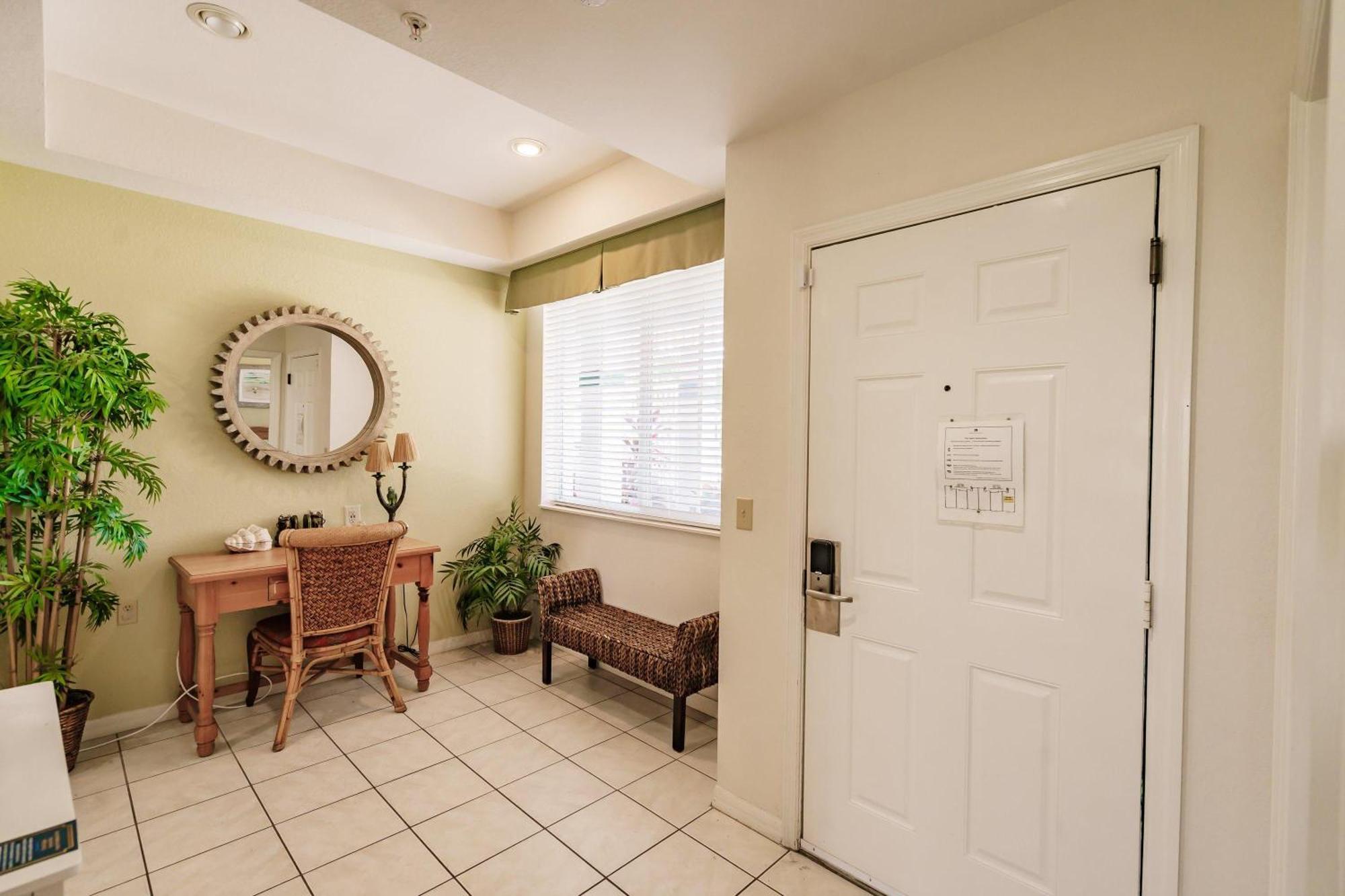 Stunning 3br With Tropical Views