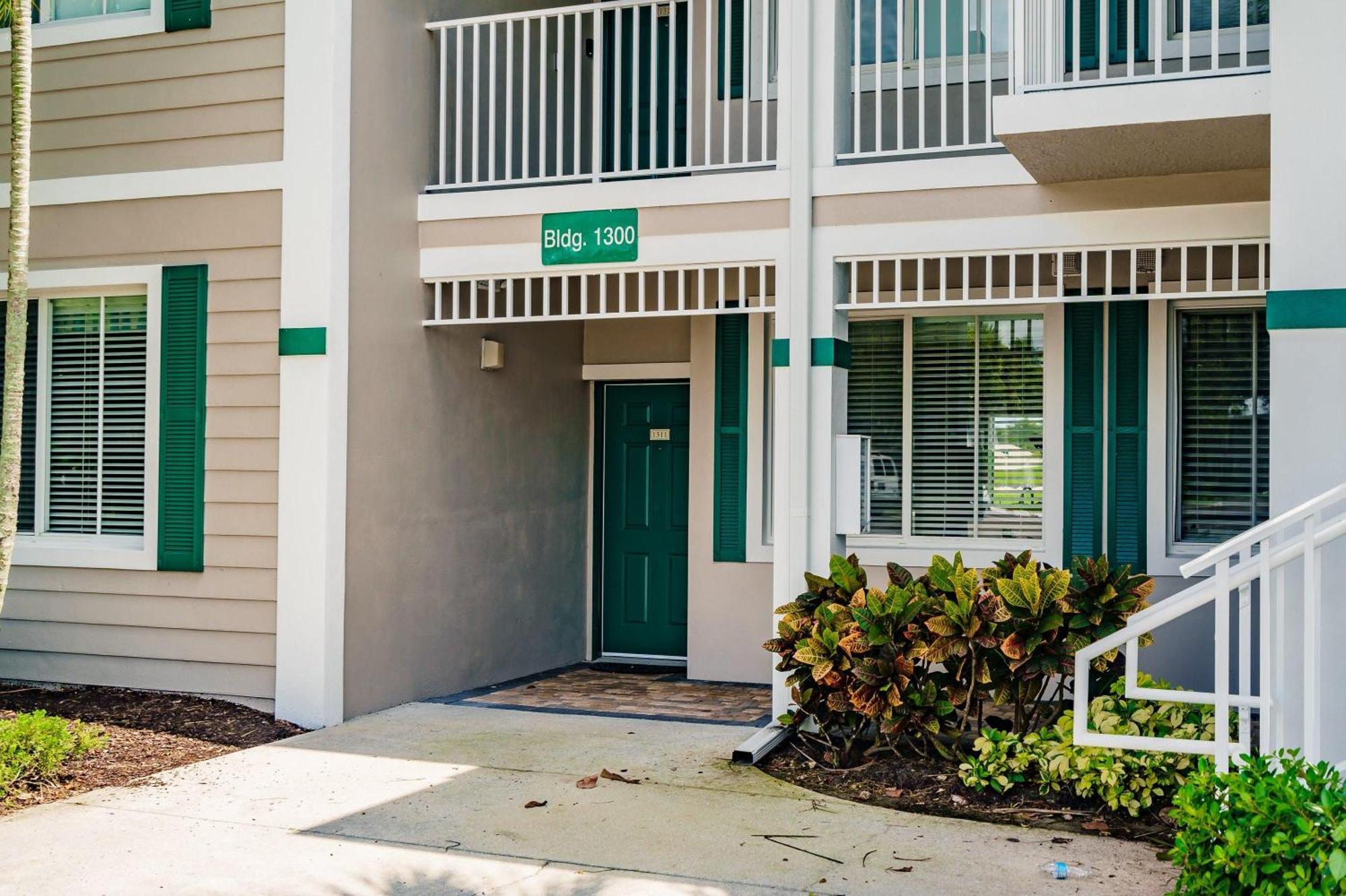 Stunning 3br With Tropical Views *