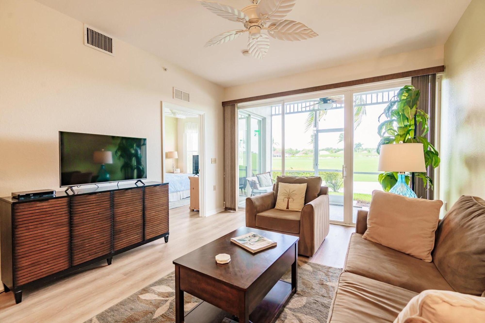 Stunning 3br With Tropical Views Holiday home *