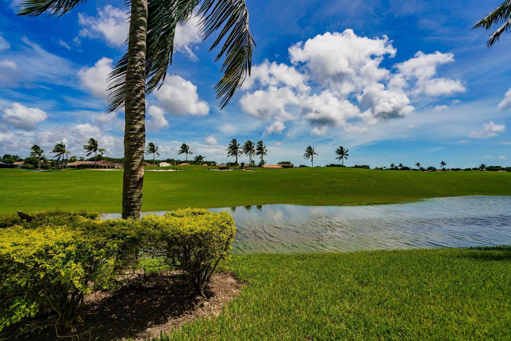 Holiday home Stunning 3br With Tropical Views