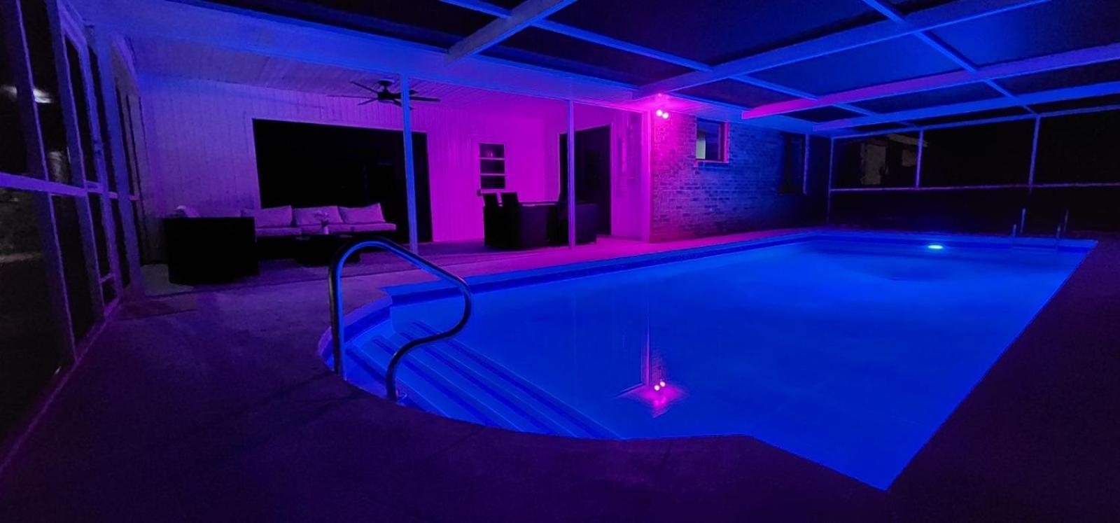 Spacious 4br Getaway Near With Pool & Bbq *