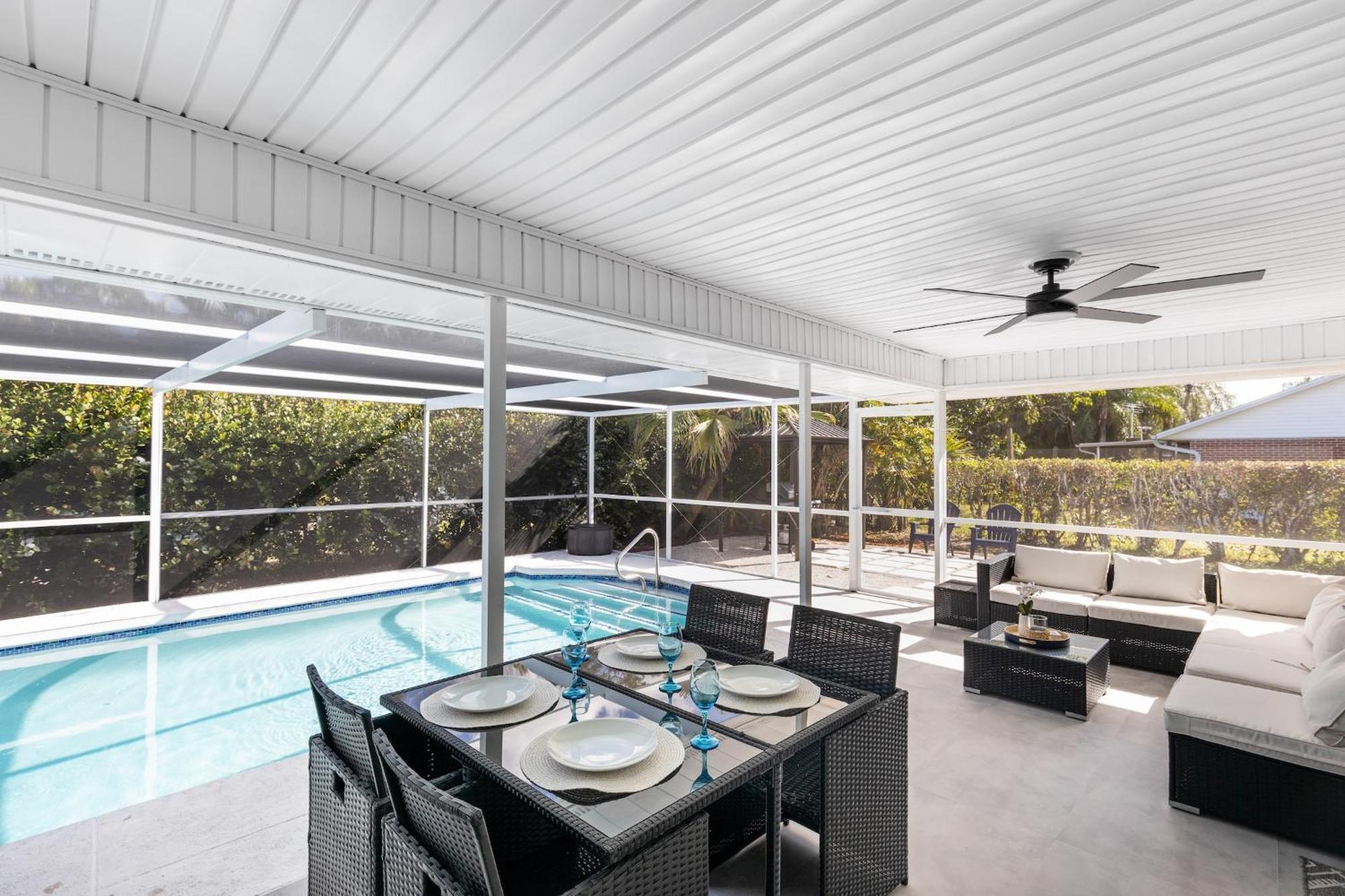 Spacious 4br Getaway Near With Pool & Bbq Holiday home *