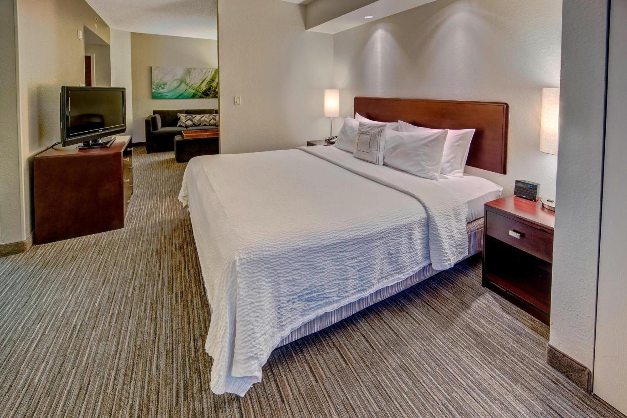 Springhill By Marriott Hotel