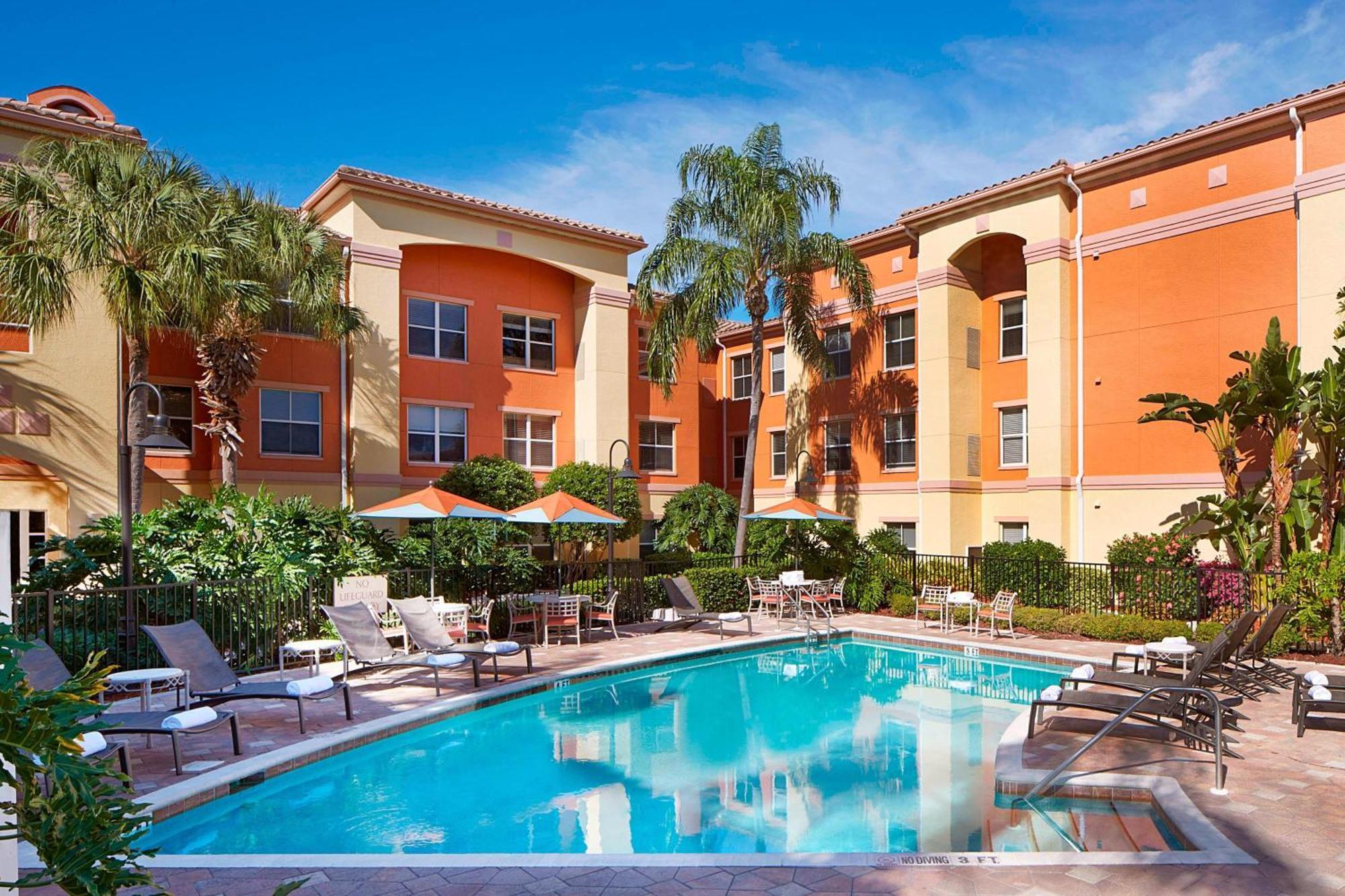 Hotel By Marriott