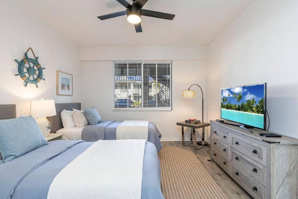 Rare New 2 Bed 2 Bath Golf View In *