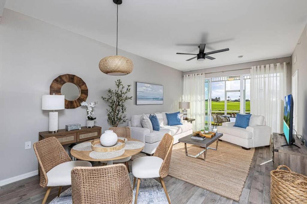 Rare New 2 Bed 2 Bath Golf View In * Naples