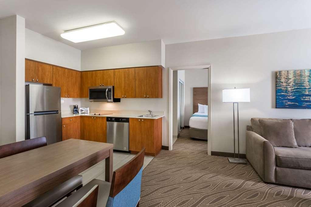 Hawthorn Extended By Wyndham Naples Hotel 3*