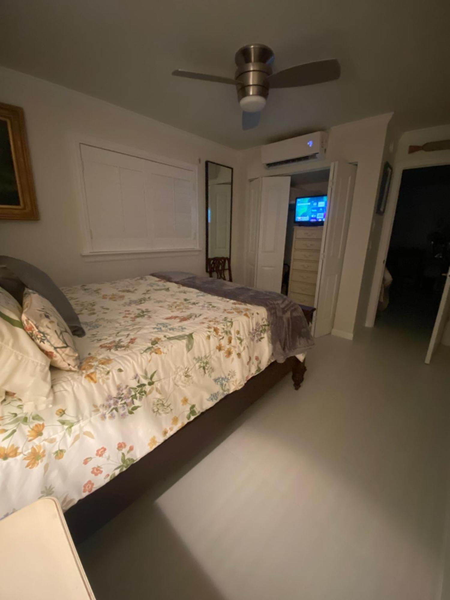 Closest 1br To Vanderbilt Beach, Full Kitchen With Dishwasher, New! *