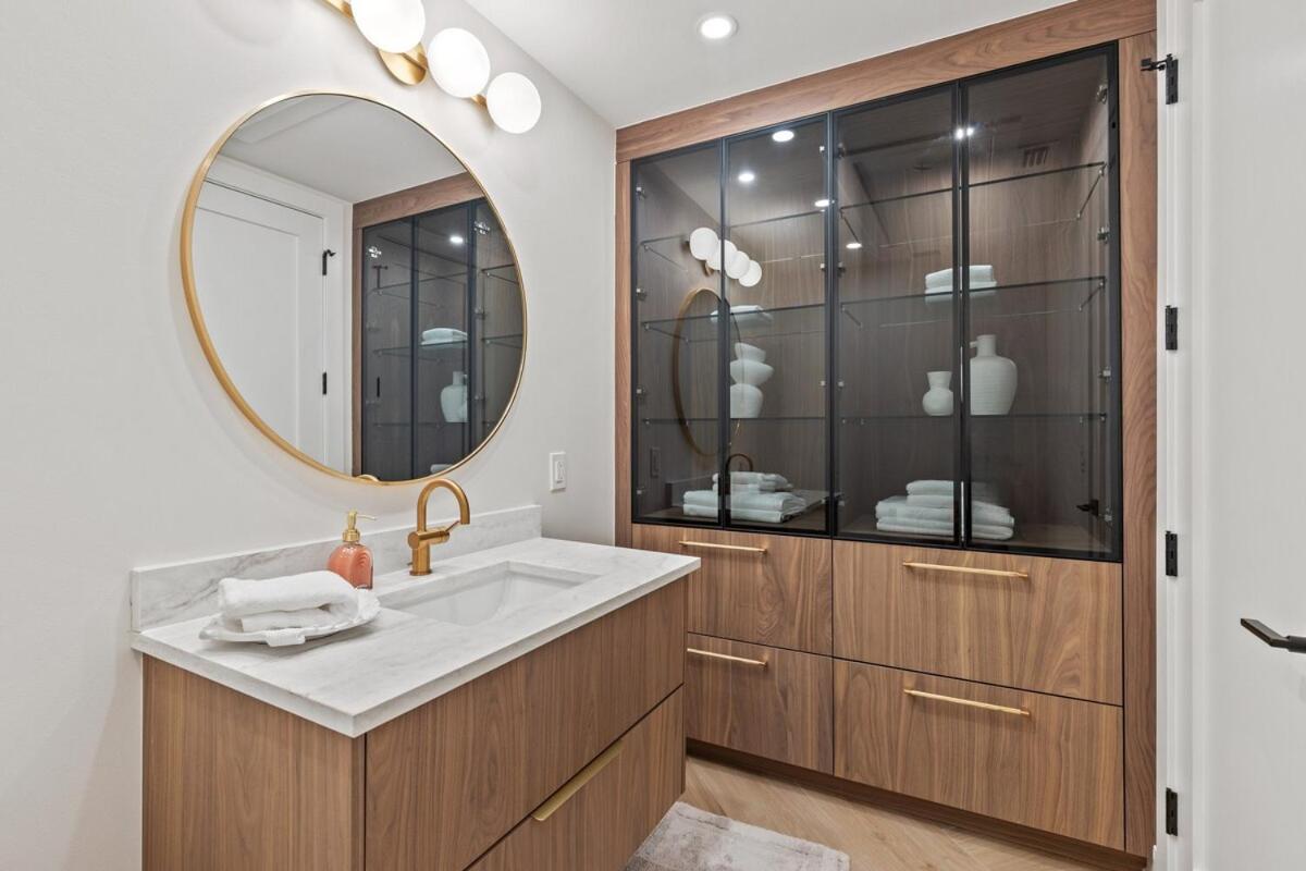 Luxurious Retreat! Naples
