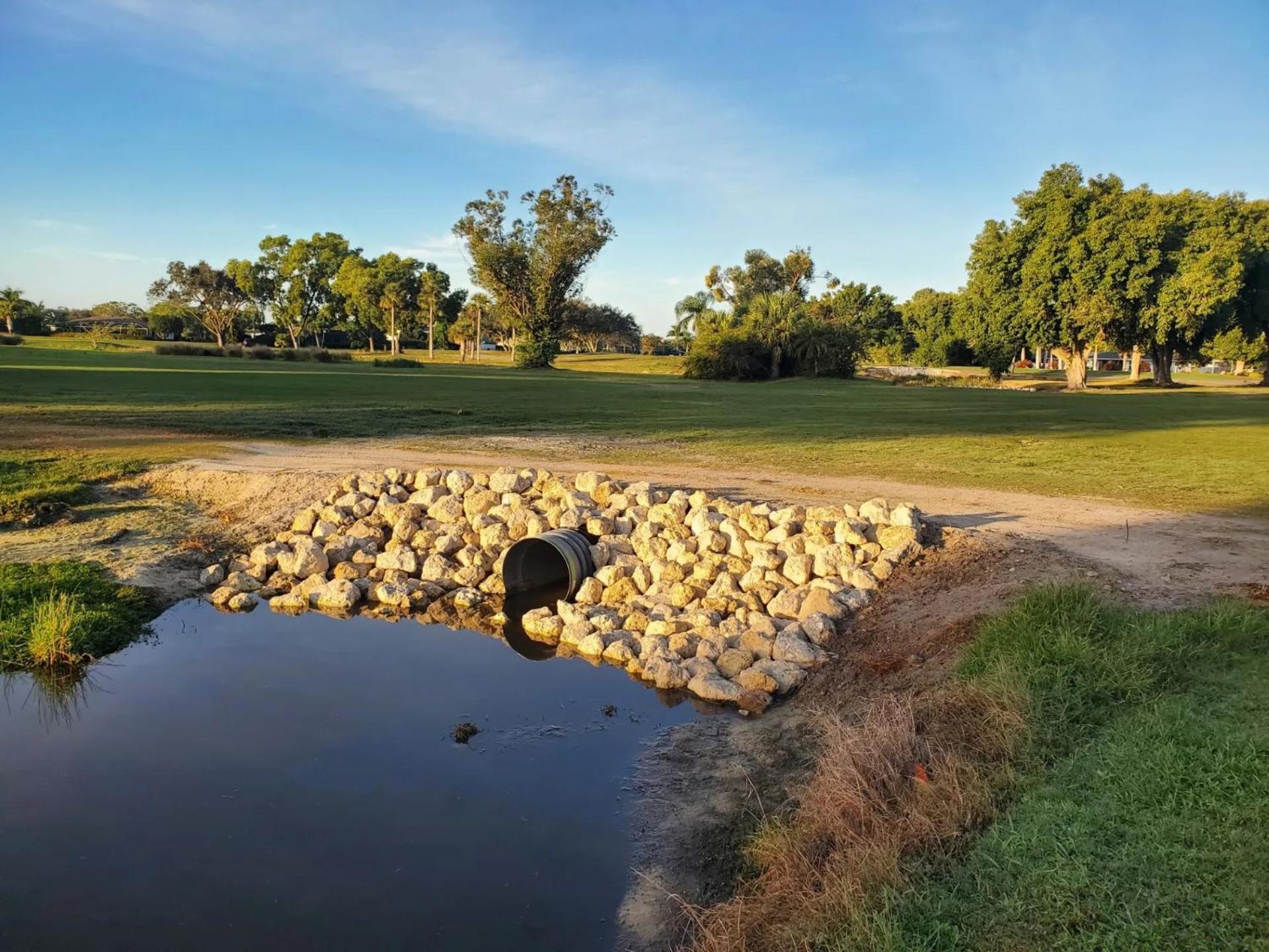 Stunning 2-bd Naples, 55+, Pool, Chickee, Golf Naples